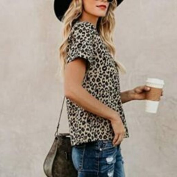 Lelis Collection Top Shell Women's Size Small Beige Black Brown Animal Print - Picture 4 of 4